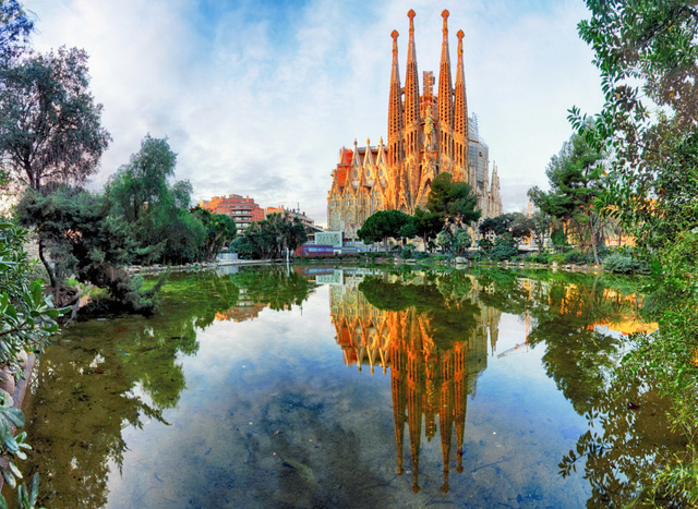 Ngắm Barcelona đẹp mê hoặc với kiến trúc ấn tượng - Ảnh 16.